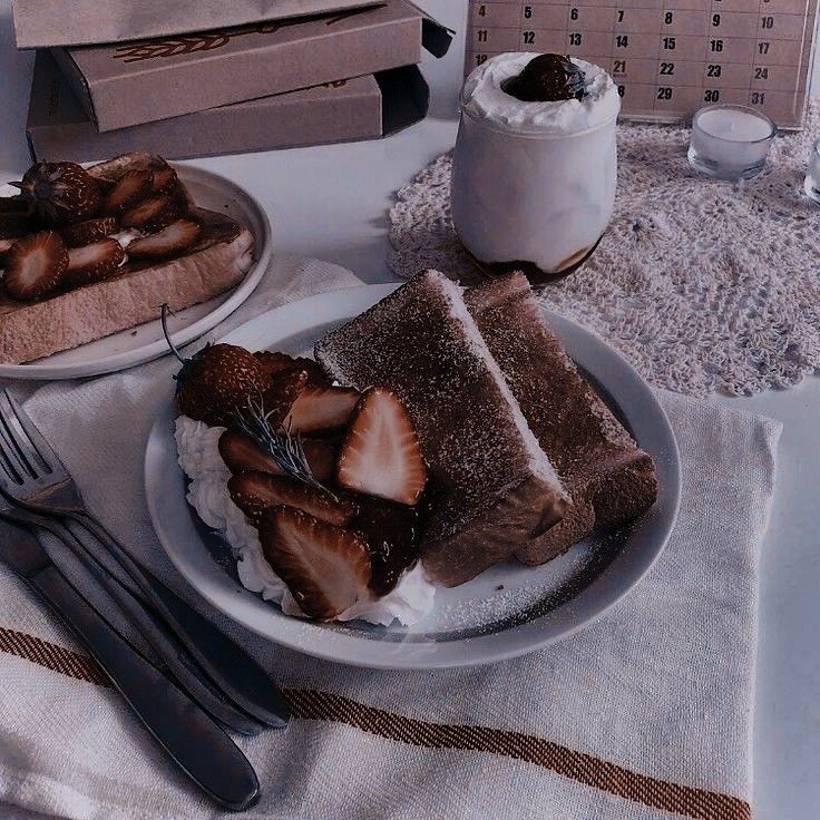 『  Доброе утро!  』

┊Ну, рассказывай. Как прошли выходные? Я пропустил всё веселье, но обещаю исправить и помочь тебе провести будни ещё веселее! Надеюсь, живот набит вкусным завтраком. Если тебе нужно куда-то идти, то не забудь взять перекус и воду с собой.

Удачного дня!