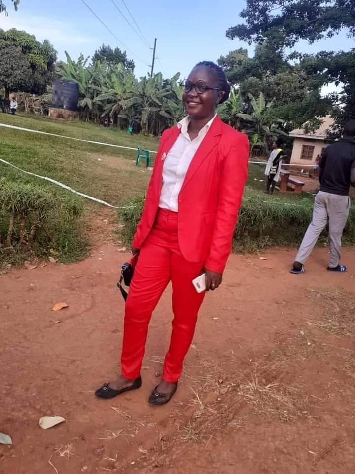 iam_paviah's tweet photo. .....She is #Phiona #Nakitto #Kalule..!!
Nup Flag bearer Katabi Cell, Katabi division n Entebbe Wakiso District She is missing,.. We ask for her whereabouts...
#Freephiona
#letherfacethelaw https://t.co/ony0Ggu9gw