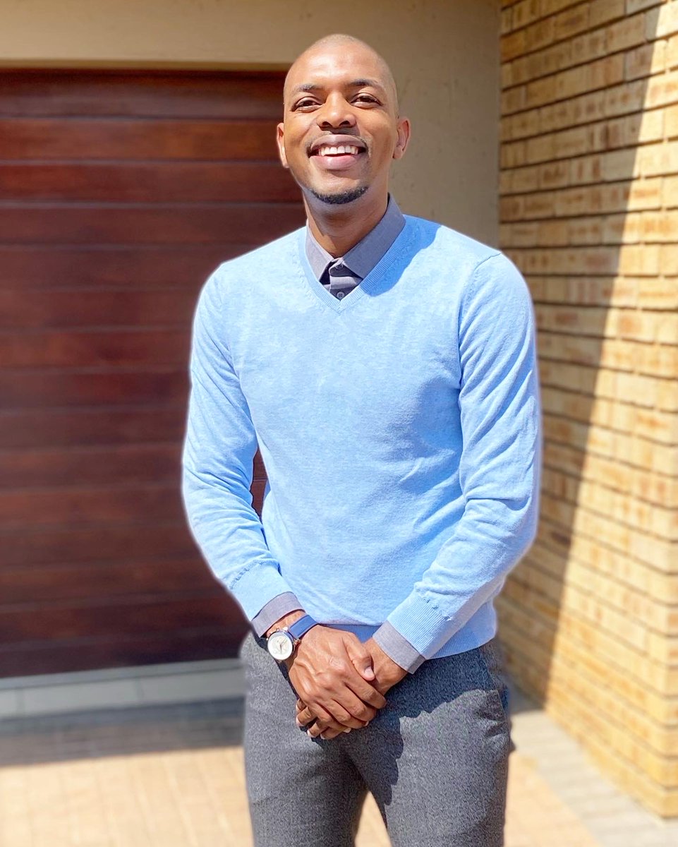 TheBold27's tweet photo. New week, we keep hustling and believing. One day is one day, we will look back and smile. #Boldthings #VillageBoy https://t.co/M0rzQy9t0v