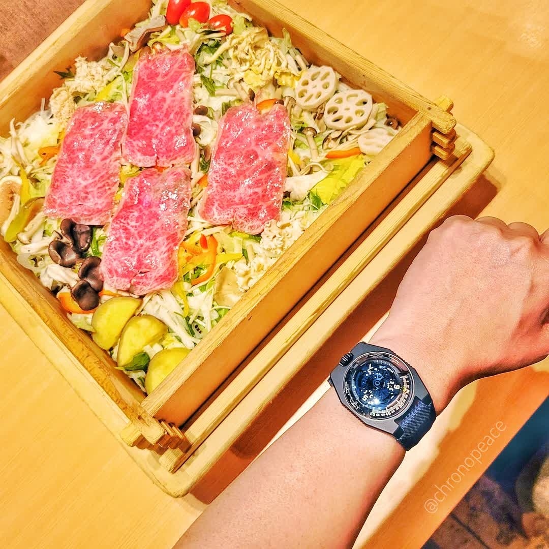 chronopeace's tweet photo. ローマンゴティエが買えないブランドになると予言して当てたように、来年はウルベルクが買えなくなることを的中させて見せしょう。日本だけまだ波が来てない。 Urwerk will be hot also in Japan next year. I'm sure of it.
⠀
#urwerk #ur100 #ur100v #ur100vblueplanet #ウルベルク https://t.co/YkZHAqXfaS