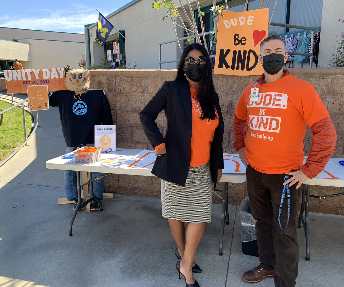 Dude, Be Kind! Last week was all about UNITY! Frazier Ss synergized to promote continued kindness and inclusion. 🧡🐬<a href="/MrEstradaFUESD/">eduardoestrada</a> <a href="/WilliamHFrazie2/">William H. Frazier Elementary</a> #UnityDay #DudeBeKind