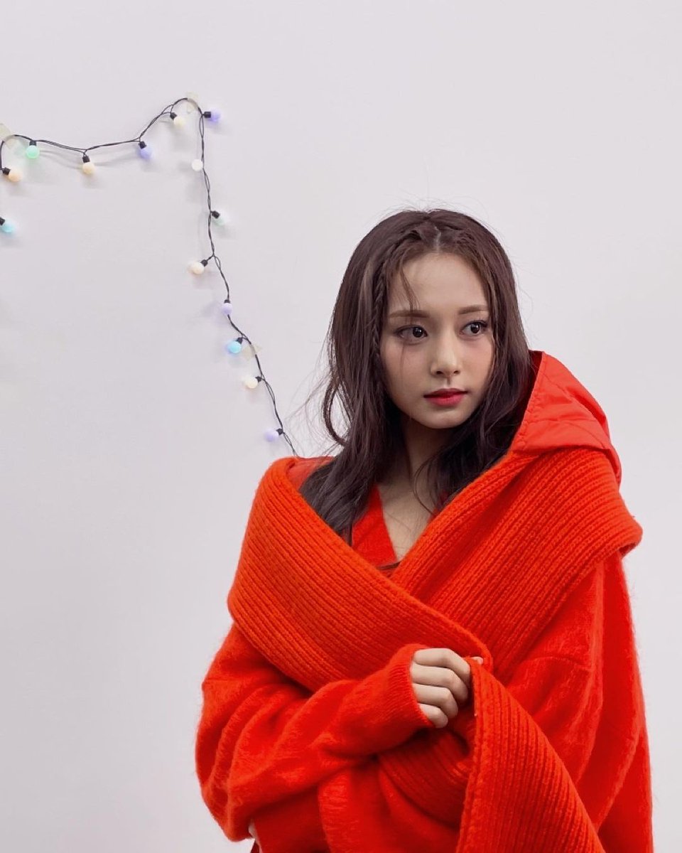doreeswipe's tweet photo. The main visual. #TZUYU https://t.co/Og6rQgOeJC
