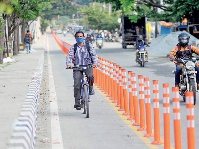 the_cycledad's tweet photo. This is the dream for Amdavad! 500 km network of dedicated bike lane providing end to end connectivity across the city.
Hoping the dream gets fulfilled this winter and don’t have to wait for another year!
Amdavad, get out and #Byk2Work. Infrastructure will follow! https://t.co/kOyNFnLoDu