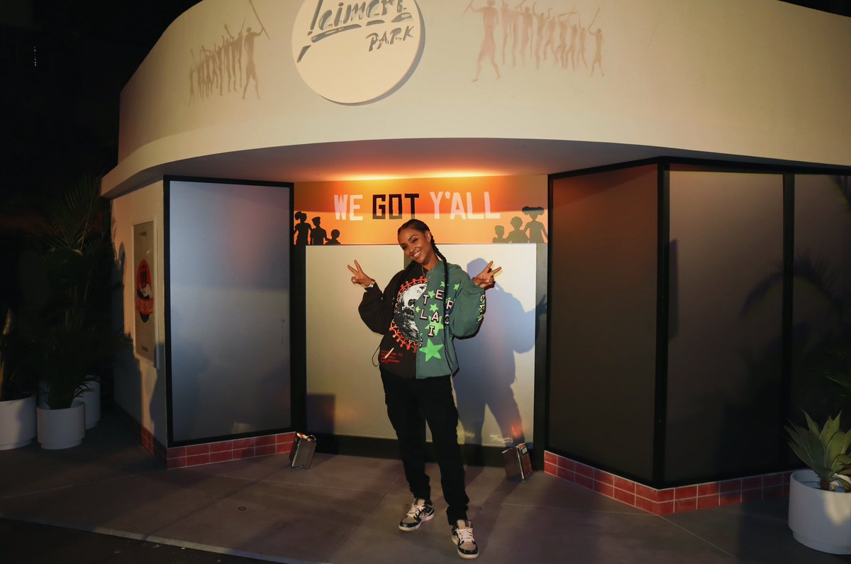 BrittneyElena_'s tweet photo. SO much fun at #InsecureFest ☺️! Make sure y’all tune into the Season premiere tonight of @insecurehbo #Insecure 🖤✨ https://t.co/O47abNZYjx