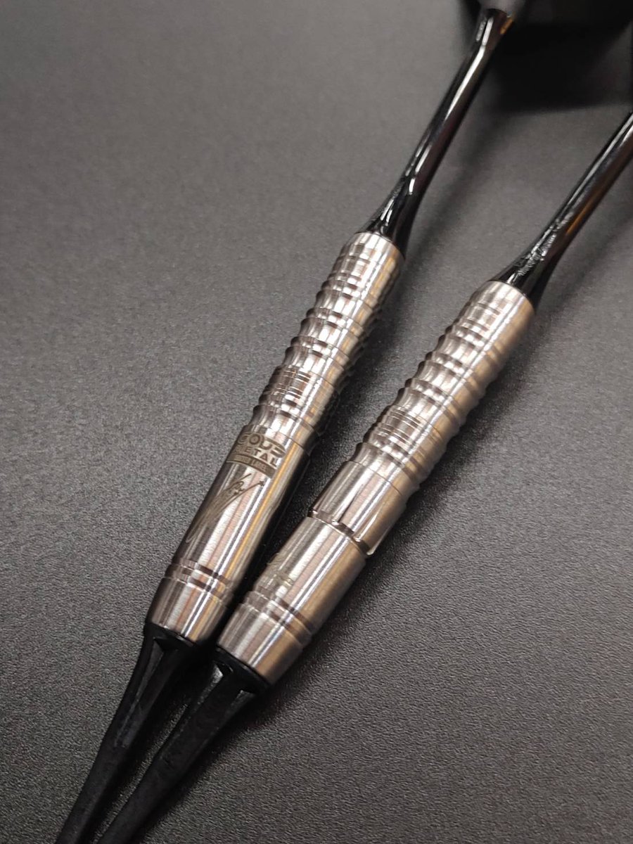 dh_sendaiekimae's tweet photo. #ダーツハイブ 仙台駅前店オープンでっす‼️
#CosmoDarts 新作 #Trust の試投届きました✨
特別に #CODEMETAL バージョン もご用意しております‼️🎯

本日も皆様のご来店お待ちしております‼️‼️ https://t.co/rLZWxOBuPY
