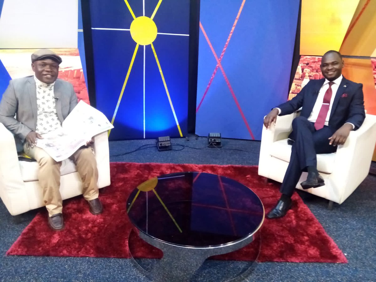 Y254Channel's tweet photo. Good morning 😄

#YInTheMorning, mbona graduates wengi bado hawana job?

@sankarakayesu @RamAguko https://t.co/6ActIqM07Q