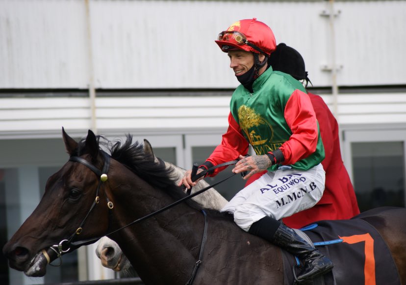 Michael McNab and PAREANUI BAY team up again to take out the Group 2 James and Annie Sarten Memorial Stakes.

After winning at Te Rapa on debut Oct 1st the 3yr old lined up today having only its 2nd start. What an impressive win by the pair, also giving Michael back to back wins.
