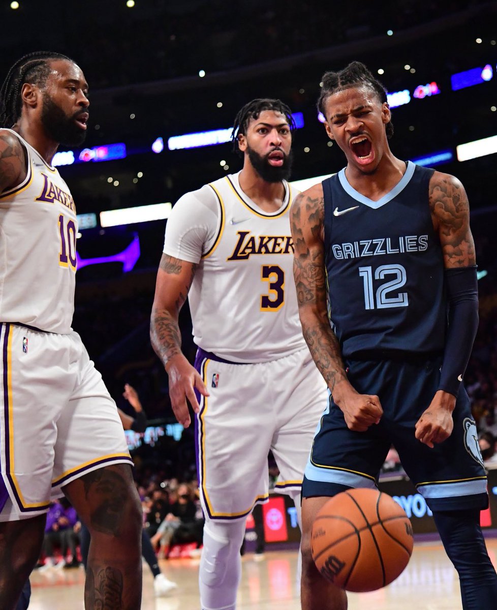 TheHoopCentral's tweet photo. Ja Morant this season:

37 Points - 6 Assists - 58% FG
28 Points - 8 Assists - 52% FG
40 Points - 10 Assists - 62% FG

Taking another leap. 😤🔥 https://t.co/TNPZpikFIz