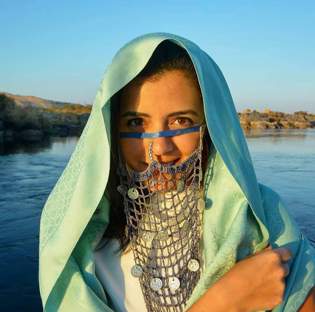GalleryTweeter's tweet photo. " And suddenly her eyes had a glow with all the magic she saw "
Aswan always has this effect on people with its magical Nilotic sceneries and nature's splendour..
Goooood morning ๐
#Aswan #Egypt
#photography
#TweeterGallery
#gallery https://t.co/owki2ZlObB