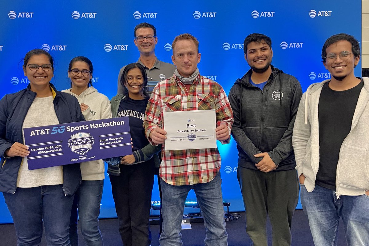 soards's tweet photo. Best Accessibility Solution and winners of $2,000 - Team Funyuns! #5GSportsHack https://t.co/tOwyprqfnU