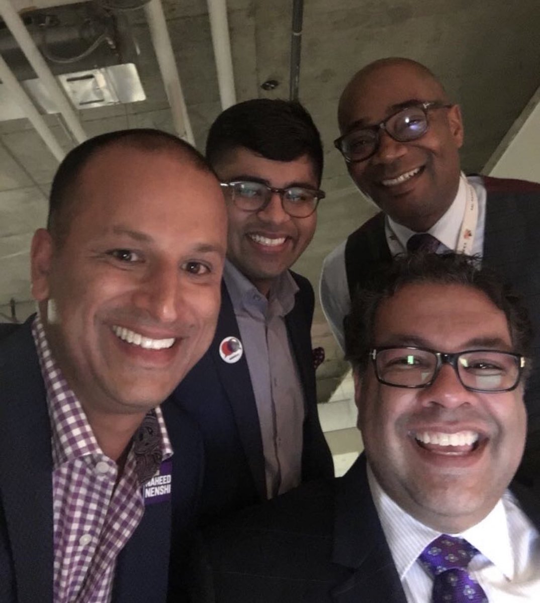 zainvelji's tweet photo. As he leaves City Hall today for the last time, a final thank you to the best Mayor Calgary has ever had. 

Thank you for everything Naheed @nenshi 💜#cdnpoli #yyccc #ableg #ThankYouNaheed https://t.co/wZE9vWeSSV