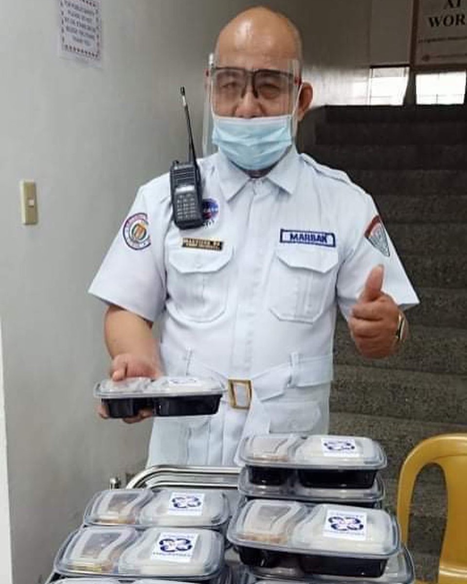css_ph's tweet photo. Project HCW Relief Day 35 - hot meals delivered to our Covid front line heroes at Rizal Medical Center, Pasig City
#Care #Share #Serve #Give #Bayanihan #HCWRelief https://t.co/Q89RV9EGUt