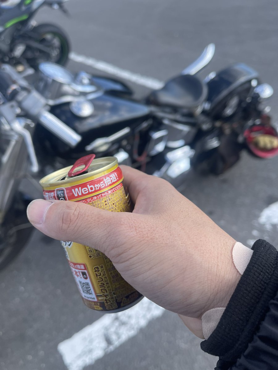 05ya3298's tweet photo. 手首痛めているが我慢出来ず脱出中💨 https://t.co/XtLGXpLX1N