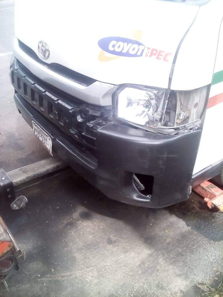 Camaradas, el día de ayer una combi de la ruta 19 Politécnico-Coyotepec atropelló a una ciclista,en <a href="/Gob_Tlalne/">Gobierno de Tlalnepantla</a> requiere una cirugía con un costo de 40k,la empresa solo quiere dar la mitad y a cambio del perdón firmado,amedrentan a la familia y los presionan,apoyemos y difundamos