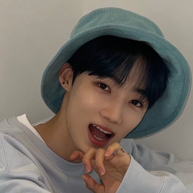 palcheokkitty's tweet photo. he's soooo cute https://t.co/6UcSIhUrqL