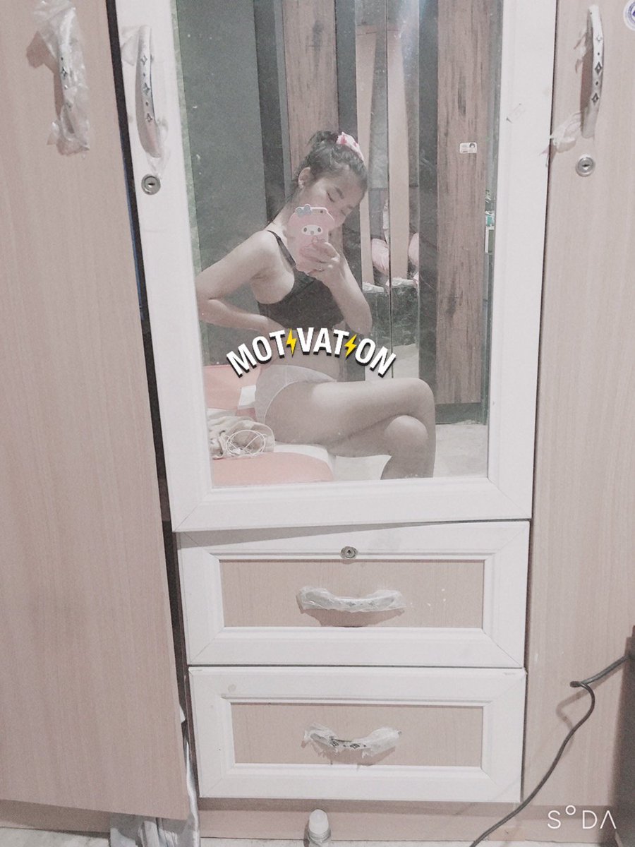 wti5HVF7GeHY's tweet photo. โดนไป2น้ำล่ะวันนี้ เพราะชุดนี้เลย😋😋 คู่ไม่แลกค่ะ https://t.co/QkUMix6IzF
