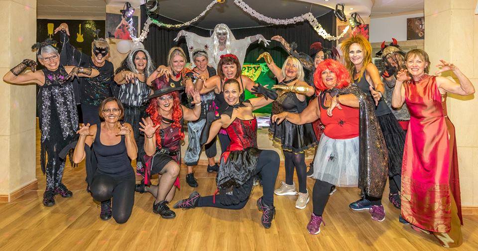 Fit_Steps's tweet photo. #FindAClass! 📍
As Halloween is this weekend, a lot our classes will be dressing up and getting into the spirit.. 👻
Definitly not just a fitness class - FitSteps is FUN too!
https://t.co/CxgEFI0qYG to find a class near you! 🗺️
#FitStepsFamily #HalloweenAtFitSteps #FitSteps https://t.co/x9L6BZjYTy