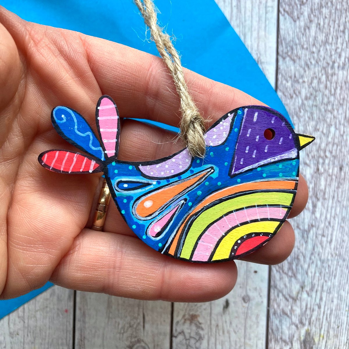 buck_lj's tweet photo. Rainbow Bird Christmas Decorations Tree, Colourful Ornament, Thinking Of You, Missing You, Positivity Gift, New Home Gift, Rustic Decor. https://t.co/ZLe6arywdh #Slumbermonkey #Etsy #GiftForBestFriend https://t.co/TUBLZwaYss