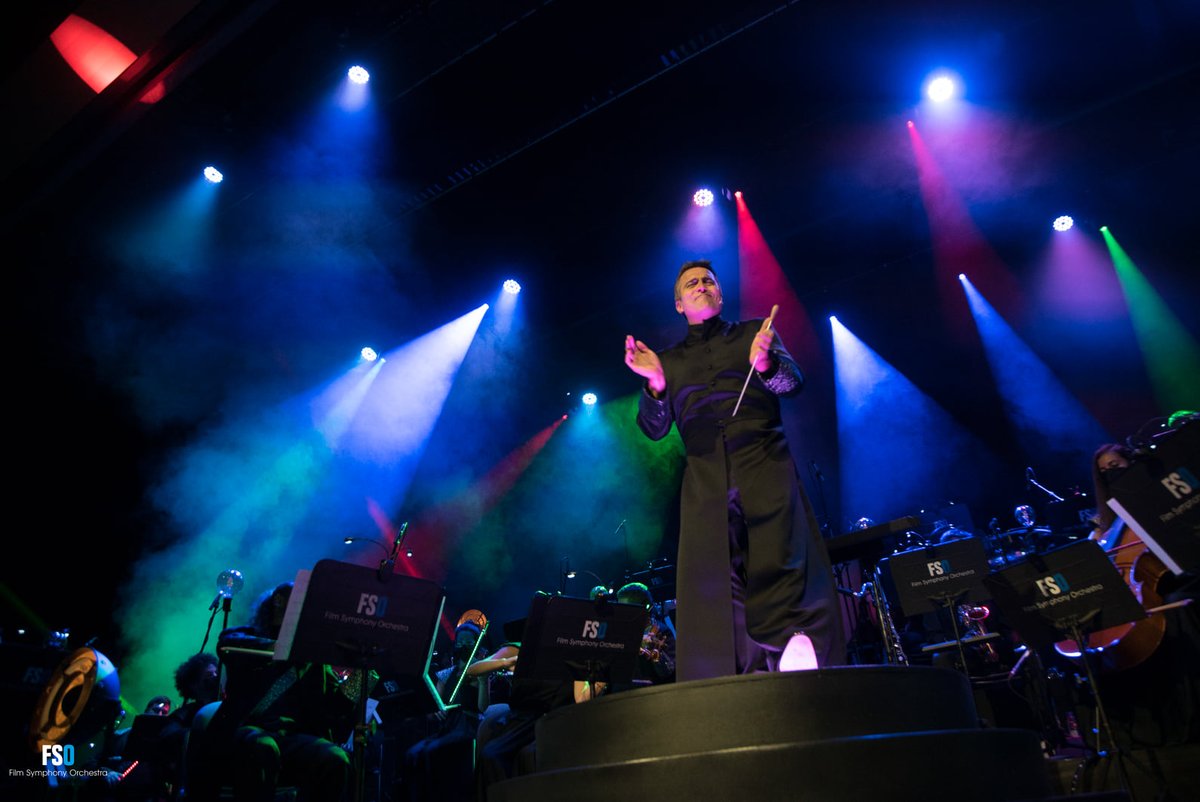 FilmSymphony's tweet photo. Lo que hemos vivido este fin de semana con los tres conciertos en #Valencia 😍 lo recordaremos siempre. 

¡Gracias por apoyarnos tanto y prometemos que #FSOFENIX volverá con más fuerza en febrero! ⚡

🛒👉 https://t.co/TWcaEd0ZU8 https://t.co/eMiLvebece