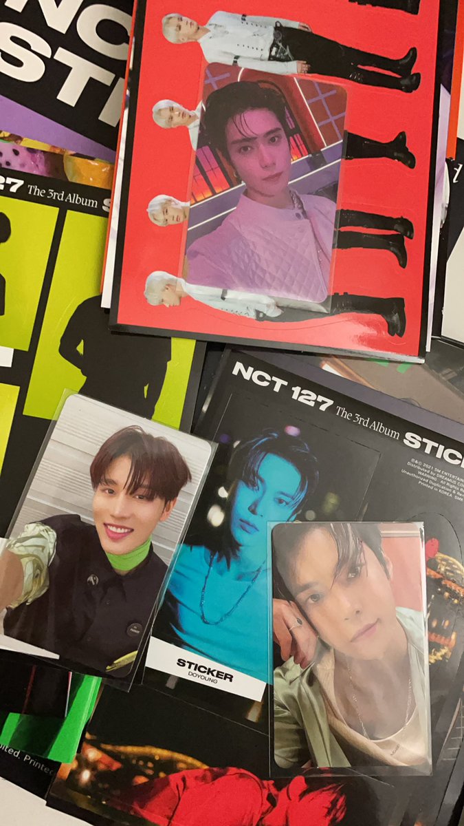 dobinbunny's tweet photo. ahh my albums arrived!! thank you sm for hosting @yyangGOs !! #yyfb https://t.co/592azTjTK9