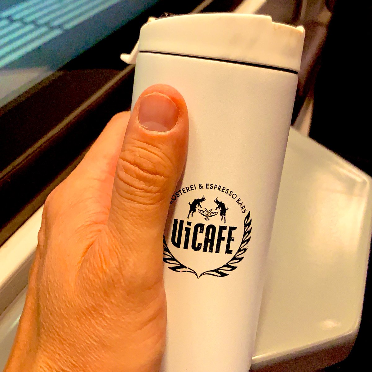 LernChance's tweet photo. @erlebnischris @maerys @maren_und_so_ @pfarrverweser Lust auf #Kaffe? Immer. Bin leider etwas weit weg… En Gruss aus #Zurich #NextTrain #DigitalNomad #Coworking @_BureauD #ViCAFE https://t.co/GtQl7MAEe4