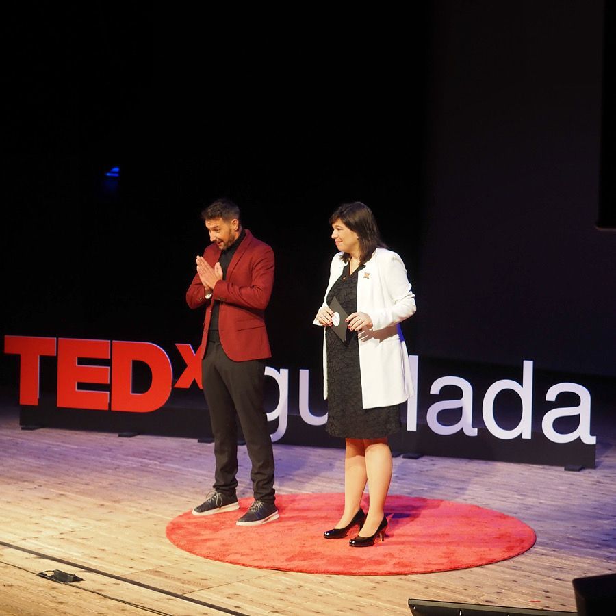 tedxigualada's tweet photo. Un privilegi comptar amb aquests grans professionals de la comunicació personal. TEDx coaches capaços de treure el millor dels ponents per connectar els seus cervells amb els del públic i deixar fluir les idees. Gràcies @jordigraciapuig i @xeniacastelltort per la vostra feina. https://t.co/odFYk9Cth5
