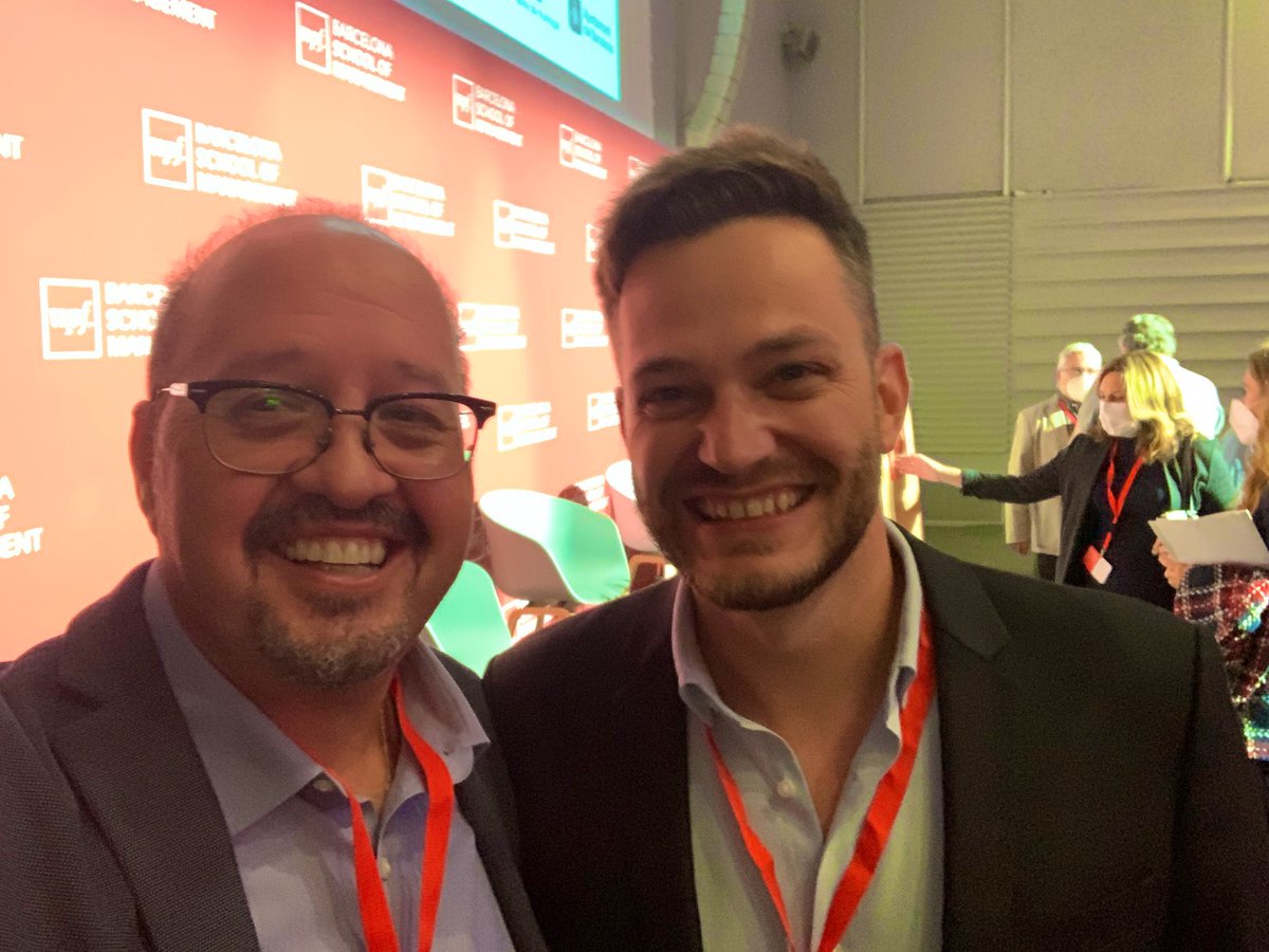 FelipeCamposlh's tweet photo. El Viernes tuve el honor de participar como ponente junto a +300 profesionales mediación en VI Congreso internacional para el estudio de la #mediación y el conflicto #CUEMYC, en la mesa “Algo hemos de haber aprendido: interseccionalidad y Cultura de paz” moderada por @toniaira https://t.co/eSimmTPSSN