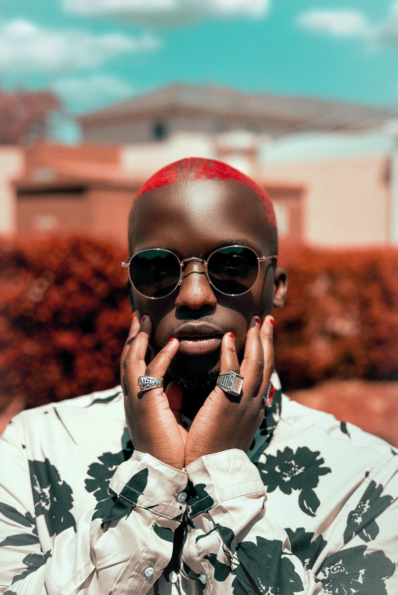 monD_Motadi's tweet photo. Plant me where they said I wouldn’t grow and watch me percolate through the surface.❤️🏳️‍🌈🏳️‍⚧️✊🏿

📸: @KupfuwaJeremy https://t.co/xFDyUsTWTE