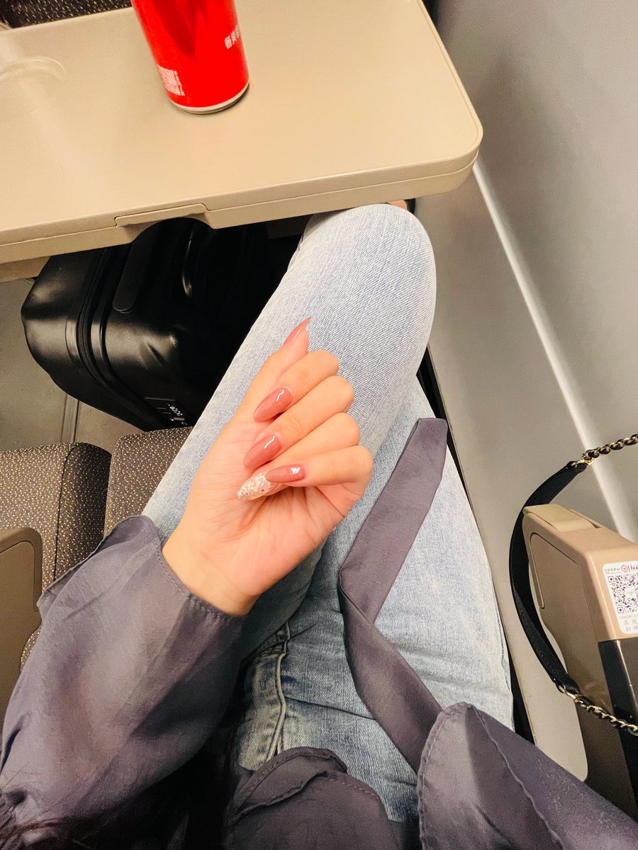 一次性美甲💅 https://t.co/3kGx0WF1IF