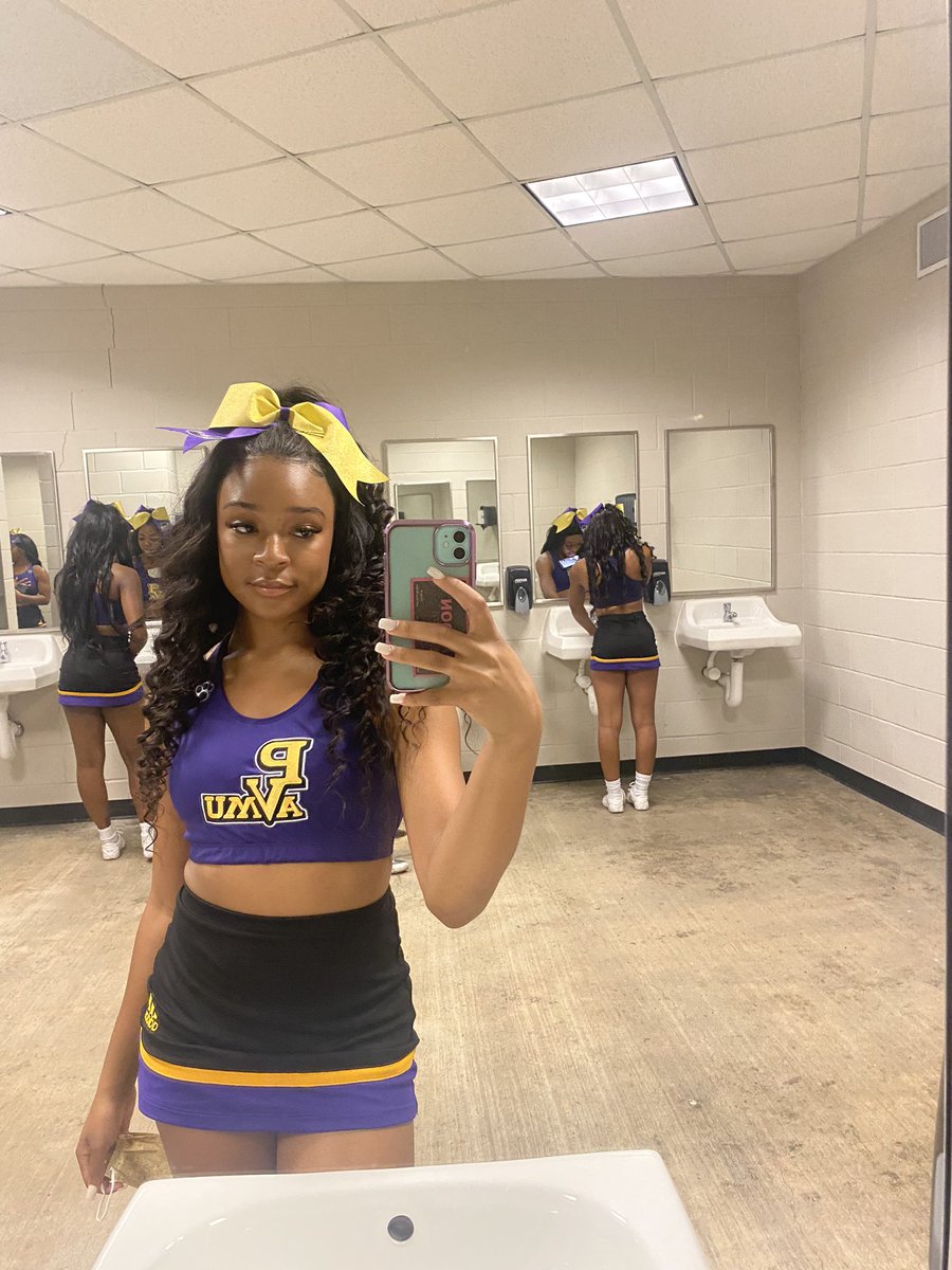 adoreshanyce's tweet photo. Instagram seen them first.💜💛 https://t.co/2PNUItoi0F