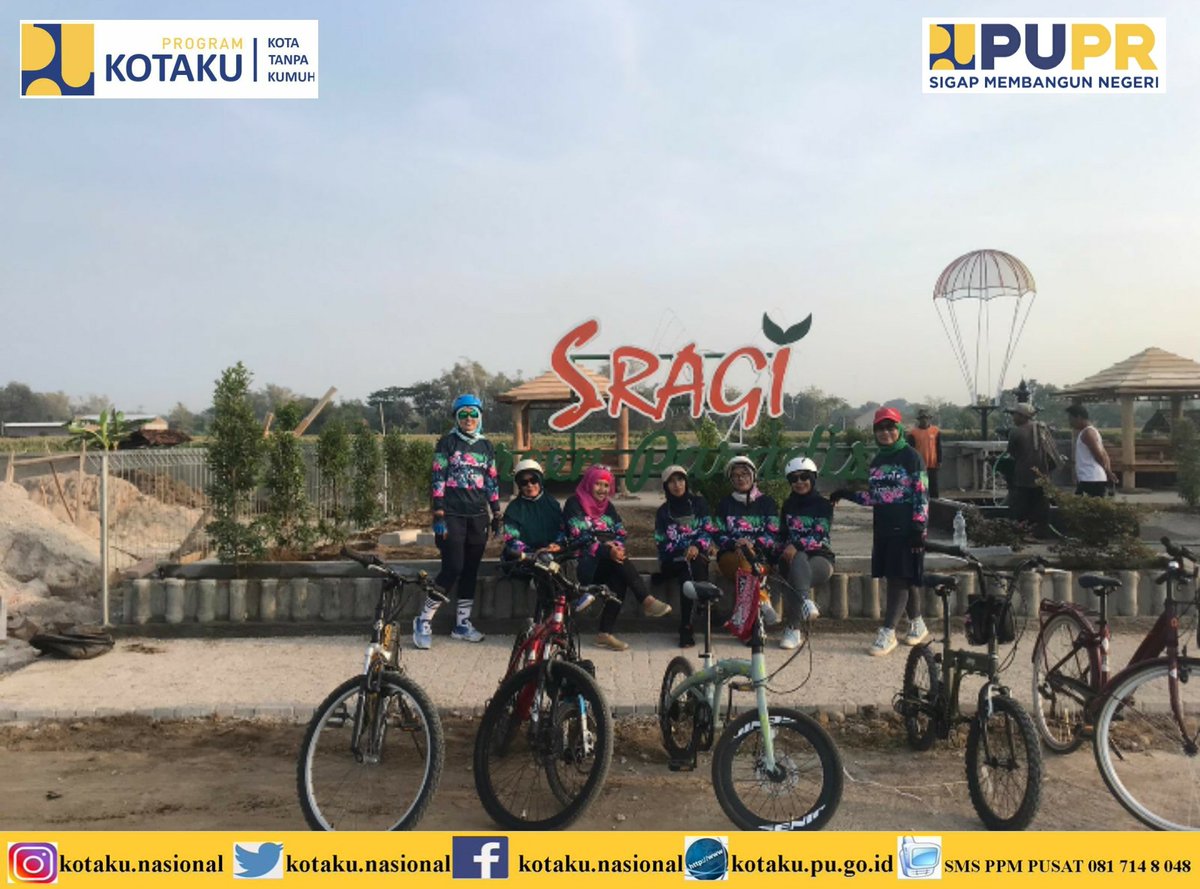 KPonorgo's tweet photo. "Bandung Bondowoso, jika kau berkukuh ingin mempersunting aku... buatkan aku seribu candi dalam satu malam!"
Bandung Bondowoso pun berlalu dan ia memilih menciptakan taman RTH "Sragi Gren Paradise"....Penasaran??datang langsung di Desa Sragi Kec.Sukorejo Kab.Ponorogo https://t.co/g67VgBeFtE