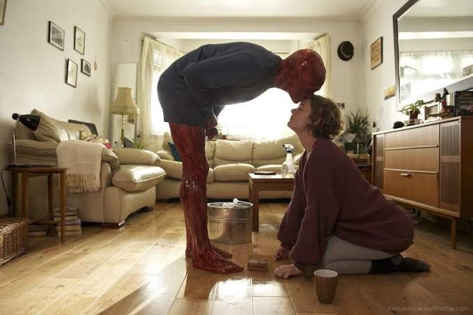 Kalau pacar yg sangat kamu cintai tiba-tiba memintamu mengelupas semua kulit, akankah kamu melakukannya? 

"He Took His Skin Off For Me" adalah film pendek unik nan apik yg menyoroti betapa ngerinya terjebak dalam toxic relationship &amp; bahaya jadi bucin. 

vidds.ee/3kH1rEc