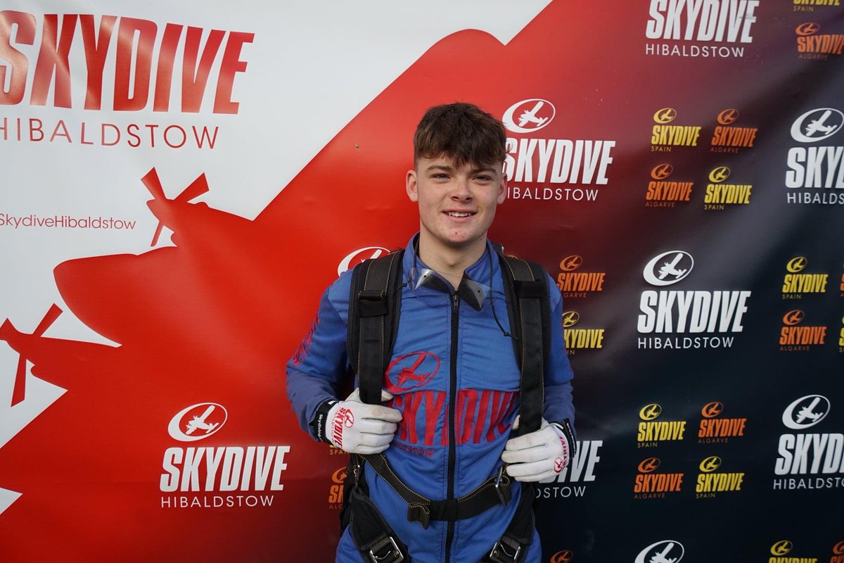 HelpingDogPaws's tweet photo. Bruce took to the skies for the charity doing a Skydive. Well done #SJNBrigg #charity #brave #dog https://t.co/lqVa13gBz9