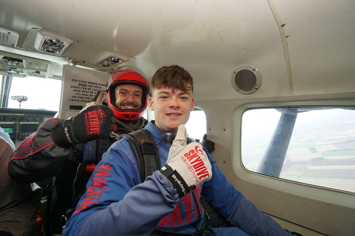 HelpingDogPaws's tweet photo. Bruce took to the skies for the charity doing a Skydive. Well done #SJNBrigg #charity #brave #dog https://t.co/lqVa13gBz9