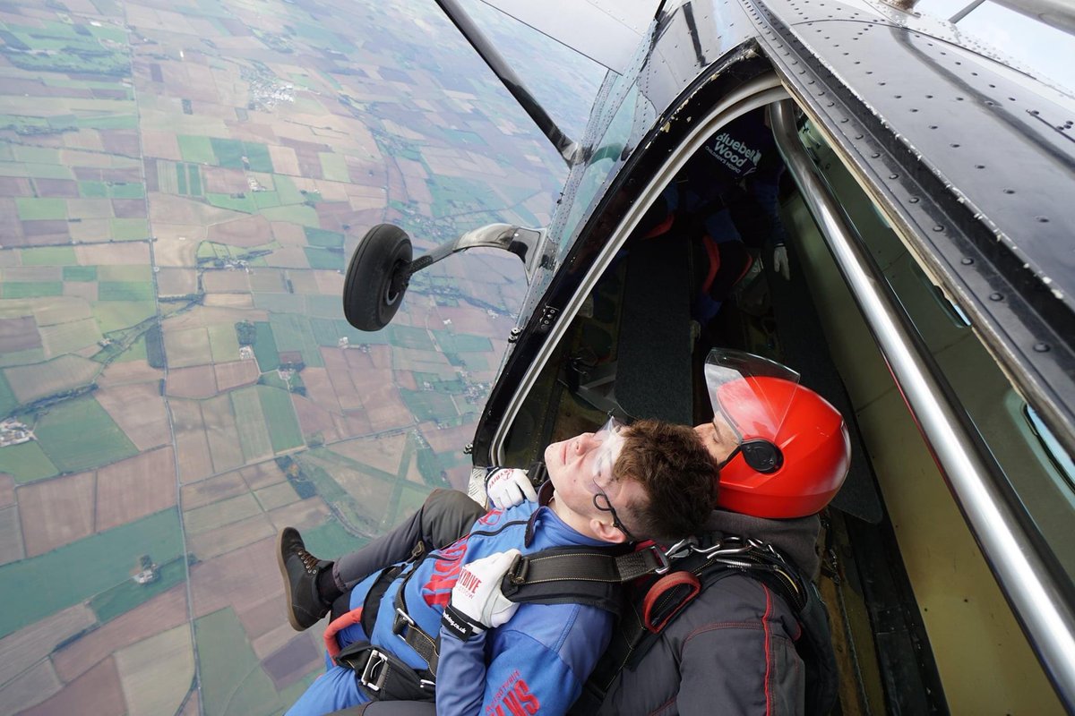 HelpingDogPaws's tweet photo. Bruce took to the skies for the charity doing a Skydive. Well done #SJNBrigg #charity #brave #dog https://t.co/lqVa13gBz9