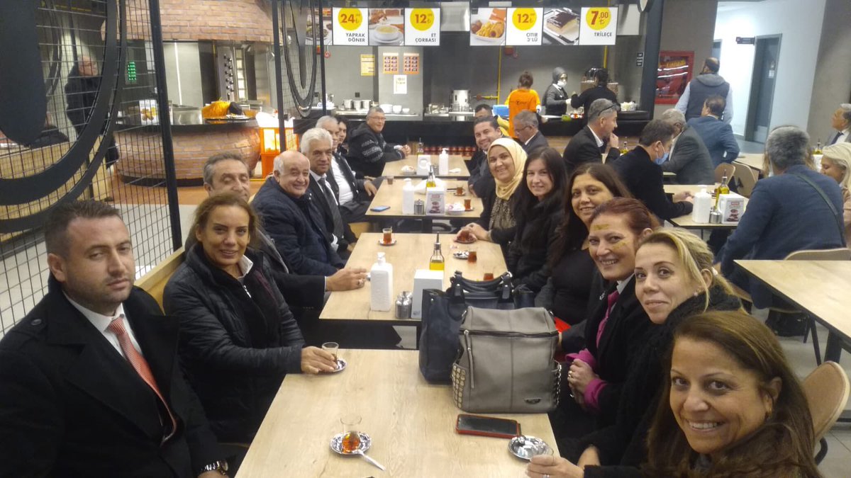 ugur_simdi's tweet photo. 4 yıldır Aşkla, hevesle, ümitle. Haklıyız, güçlüyüz, çoğalıyoruz. #İYİParti4Yaşında https://t.co/cMGu7Xs7a7