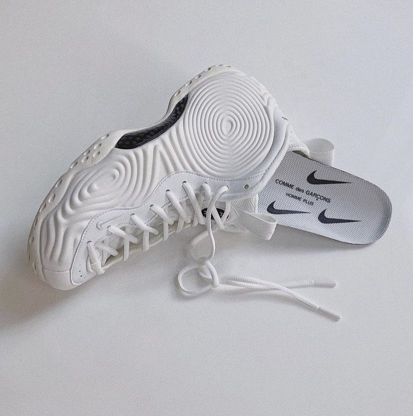 97kmmm's tweet photo. Comme Des Garçon x Nike Foamposite https://t.co/ToR0pgLdYD