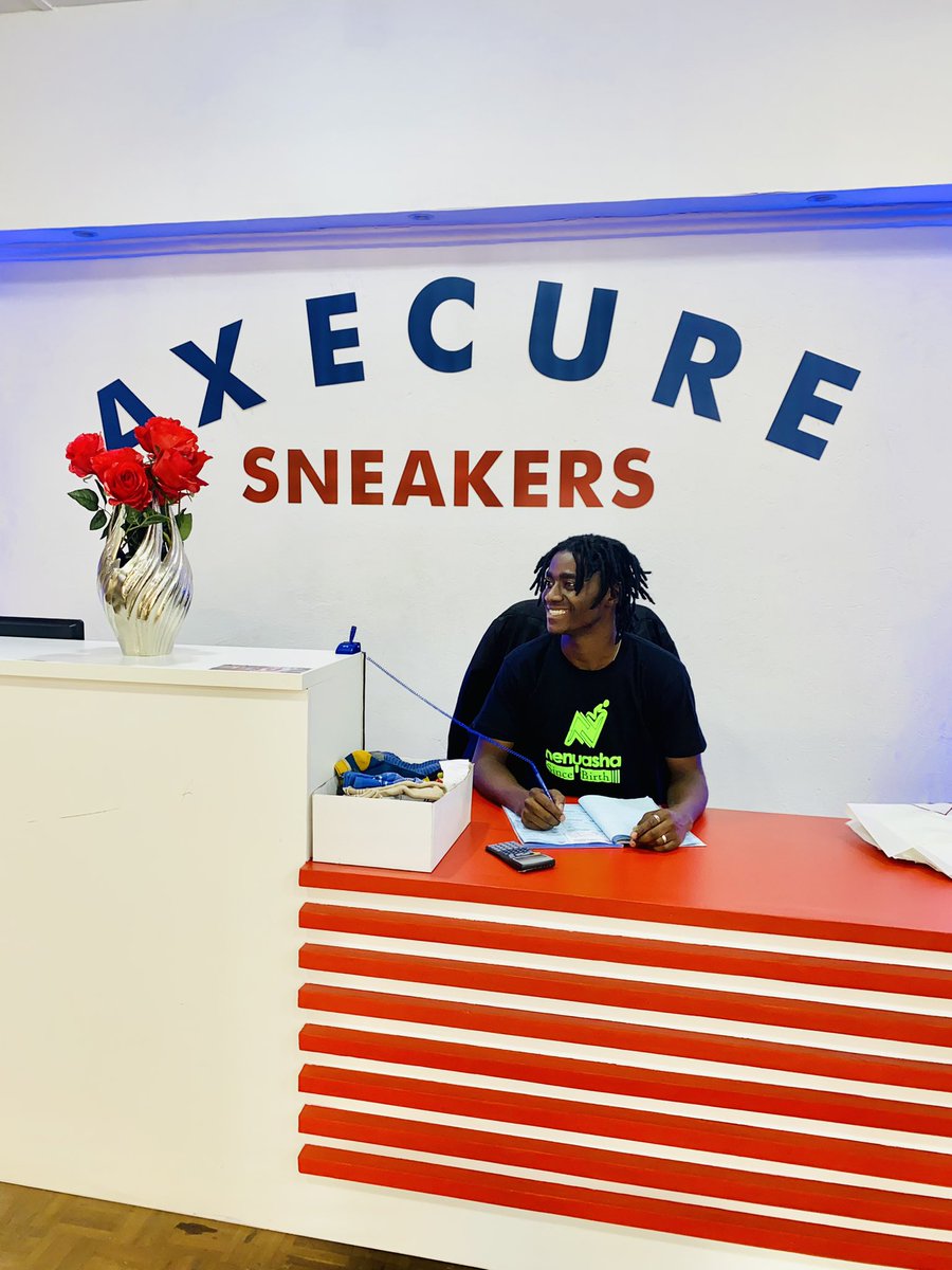 Axecure_sneaker's tweet photo. Good mng Fam
Ndotengesawo MaSneakers Cnr 1st st &amp; Samora st Harare CBD 

𝐅𝐨𝐫 𝐏𝐫𝐢𝐜𝐞𝐬👇𝐚𝐧𝐝 𝐏𝐢𝐜𝐭𝐮𝐫𝐞𝐬 𝐟𝐨𝐥𝐥𝐨𝐰 𝐭𝐡𝐢𝐬 𝐰𝐡𝐚𝐭𝐬𝐚𝐩𝐩 𝐜𝐚𝐭𝐚𝐥𝐨𝐠 𝐥𝐢𝐧𝐤
https://t.co/JSyp2CJQv4

Ndokumbirawo ma Retweets Enyu 👏🥺😃help me reach customers on your TL🙏❤️ https://t.co/3SSxVl6Mtp