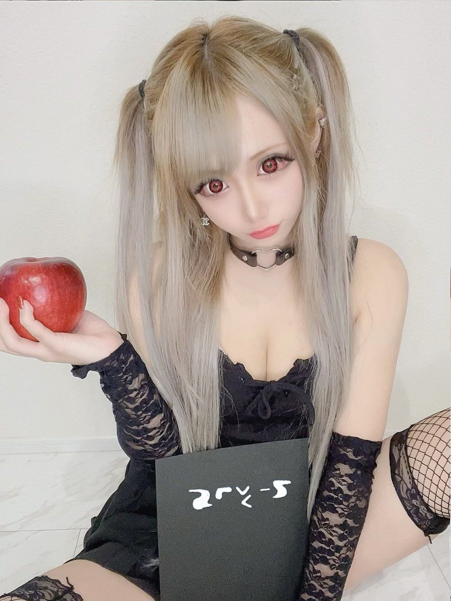 riripime's tweet photo. Halloweenコスプレ第2弾🍎
🖤❤️デスノートのミサミサ❤️🖤

｢ミサは世の中よりも、月のことが好き｣

. https://t.co/w2St9PFyhx