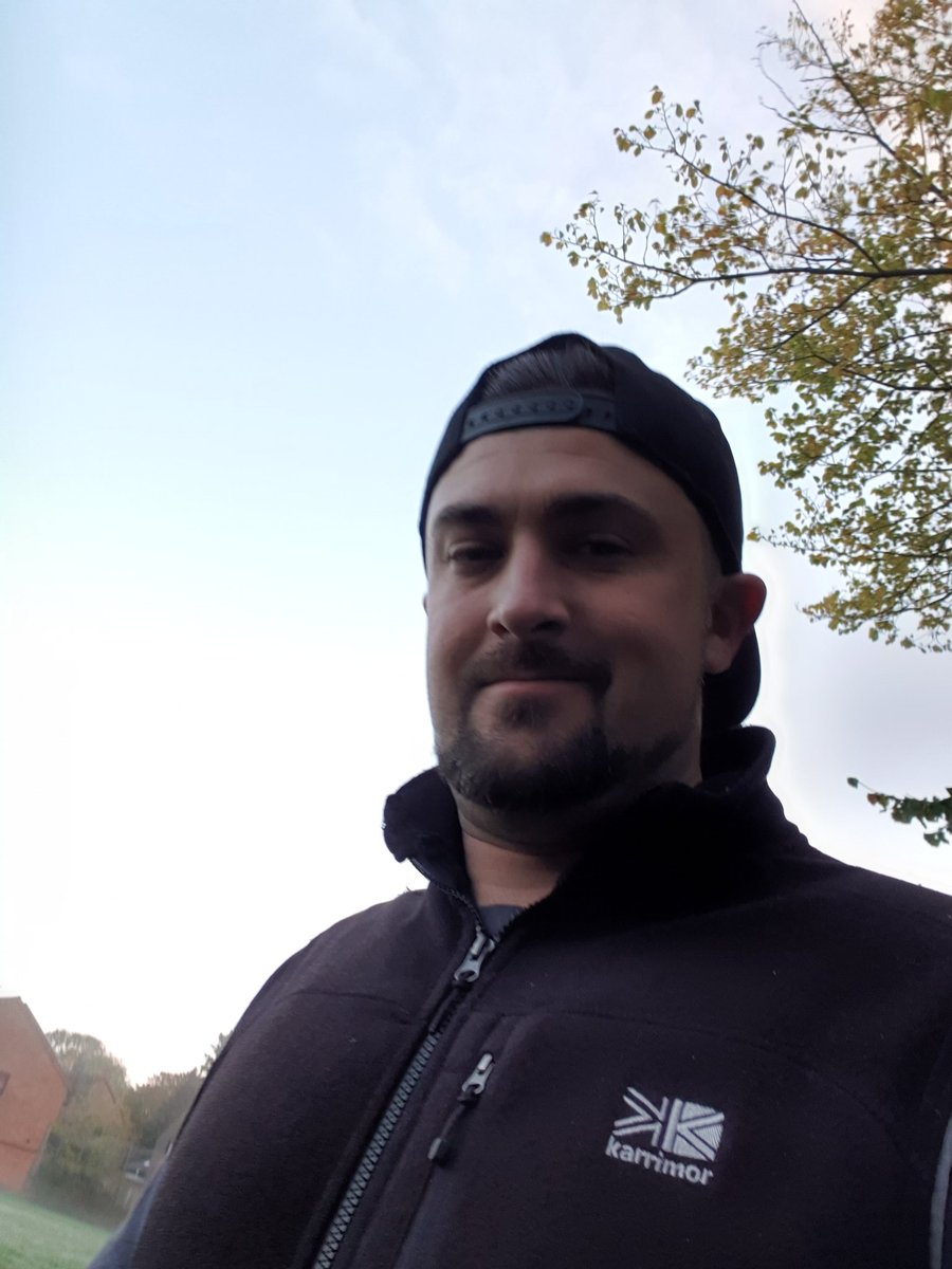 PoshRambo's tweet photo. 4 hours of work then a week off!
Streams back tomorrow! I AM Ready!
Have a great positive Monday to you all!
And remember start you week by smashing it! Then you've already got that mindset of a winner!
#PositiveVibes
#PositiveHome
#EMGG https://t.co/DuaAh9xVOr