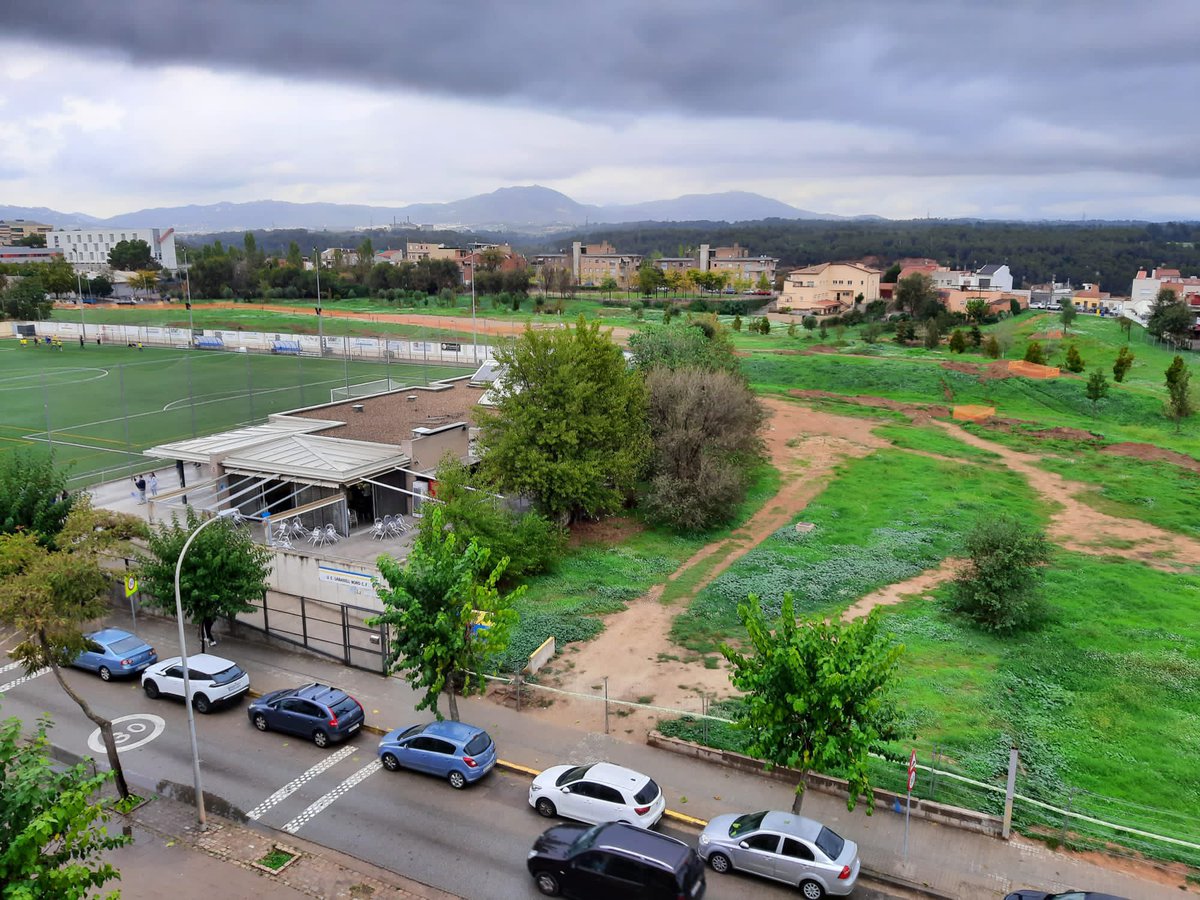 parcdelnordsbd's tweet photo. ❤️ El futur #ParcDelNord tindrà 76.000 m2 de zona verda, amb 570 arbres nous que se sumaran a l’arbrat existent, reg automàtic, enllumenat, espais d’estada amb mobiliari ergonòmic, jocs infantils, zona de petanques i una àrea d’esbarjo per a gossos de 1.000 m2 https://t.co/bkLm4pwAqr