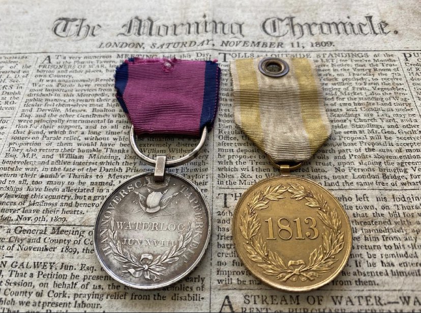 napoleonicaward's tweet photo. From my collection, a Hanoverian pair: Waterloo medal (left) and War Merit Medal 1813. #theageofnapoleon #phaleristics #peninsularwar #ordersandmedals #medals #Hanoverian #Hannover #napoleonicwars #napoleonischekriege #napoléon https://t.co/onb92ncEM5