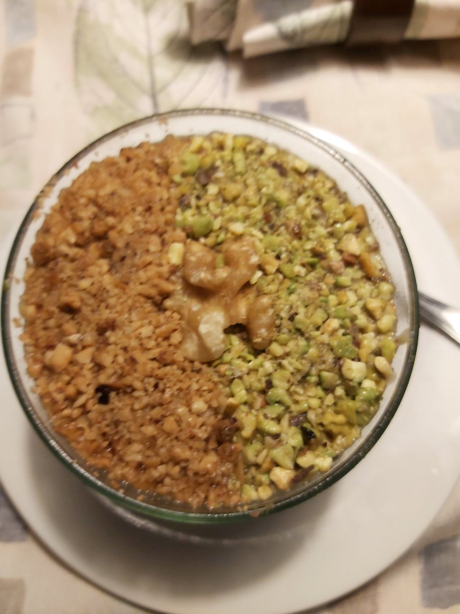 samiamtimet's tweet photo. Traditions culinaires #Tunisie.nnes (Nord de la Tunisie) : #Assida au #Zgougou pour le #Mouled (naissance de Mahomet).
Juste une tuerie. Une vraie
Fait maison évidement.
CC @PotardDechaine @THD_IT @PotardDechaine @felyafi https://t.co/iuEmTJUSBI