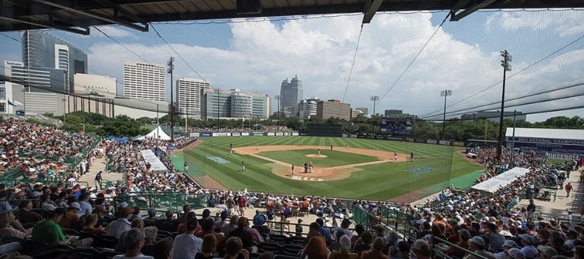 CollegeWalkoff's tweet photo. Cruising in at number 4 with our favorite skyline in college baseball, is @RiceBaseball  Reckling Park located in Houston, Texas https://t.co/mZjOfNZaxk
