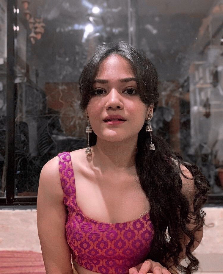 Falguni2801's tweet photo. Omgggg......She is so pretty❤️😭
@ayesha_kaduskar https://t.co/FTAAJb7Ir2