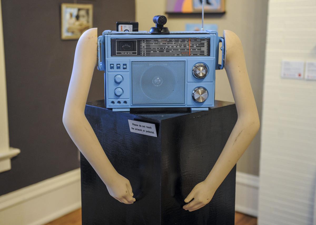 "Bits and Pieces": Exhibit at the Carnegie serves as a goodbye for Moses Pressnell and another step in the grieving process for Jef Sharp. decaturdaily.com/life/entertain…