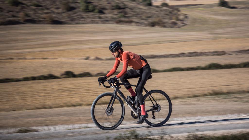 Weekend Vibes.

📸 Andoni Epelde

<a href="/etxeondo_/">Etxeondo</a> @TrekBikesSpain 
<a href="/testellaepic/">tierraestellaepic</a> 

#gravel #paraisogravel #estella #estellalizarra
