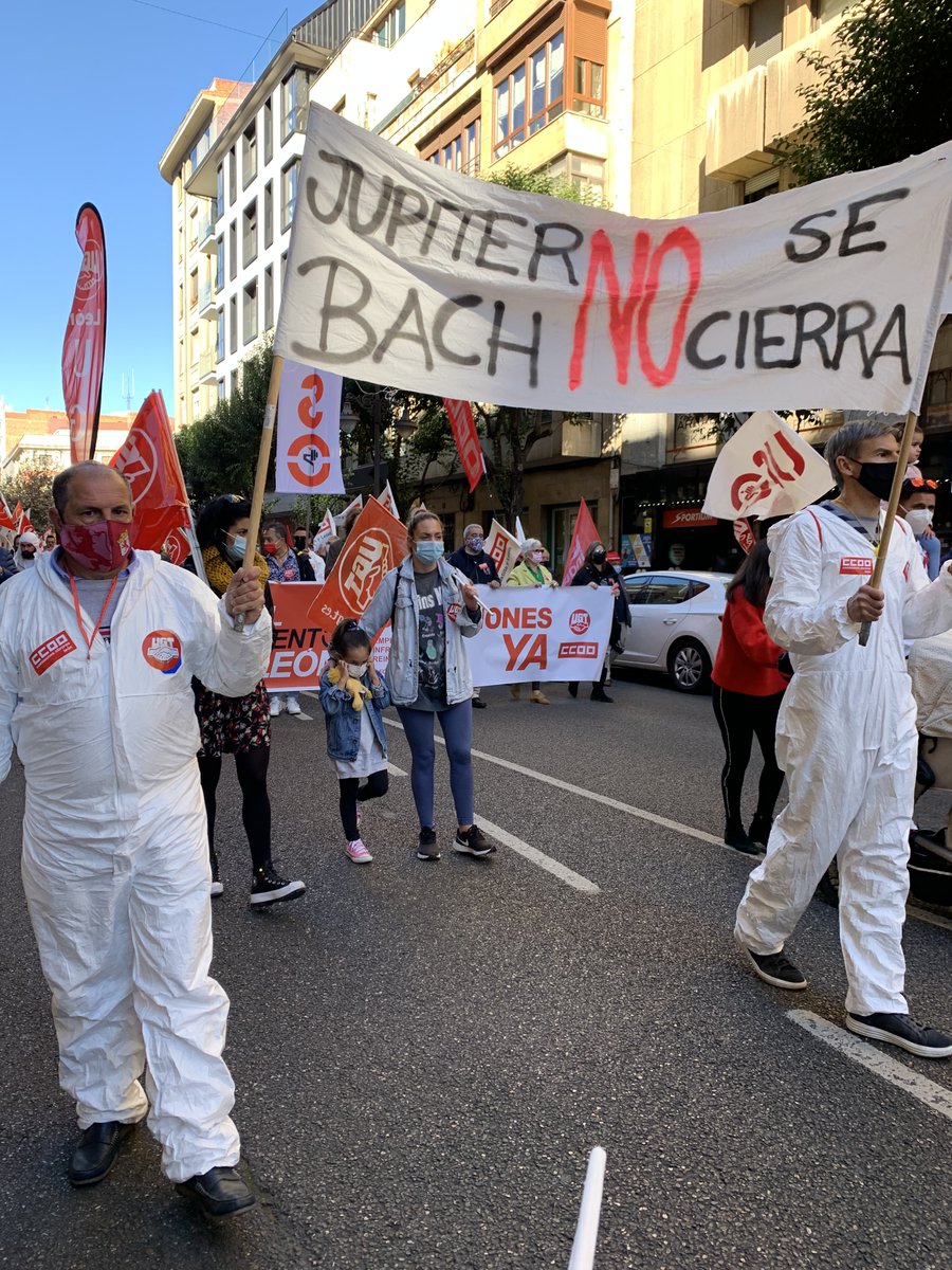 jupbachsequeda's tweet photo. La plantilla de Jupiter Bach, familiares, amigos y otras plataformas salimos ayer a reivindicar que no se cierre ni una empresa más en #leonesp
Gracias a tod@s
🚫NO al cierre de Jupiter Bach
#jupiterbach #leonsemuere #energiasrenovables #NoAlCierre #noalere #noaladeslocalizacion https://t.co/FPqxjfvzSC