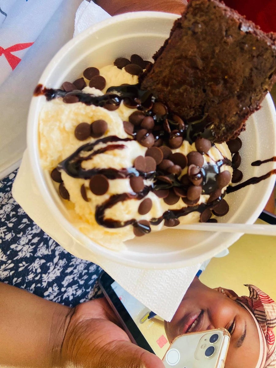 KasiEconomy's tweet photo. On Friday, Sithabile Mazibuko from Newcastle opened her very own small Ice Cream Bar with the little money she had.

She says she had fears but decided to start anyway. https://t.co/yQ6jZorOue