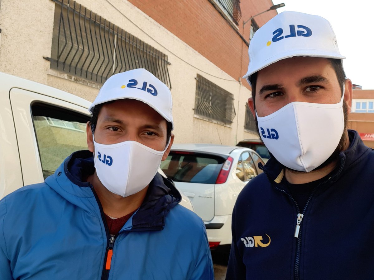 juapervie's tweet photo. Un crack Enrique!!! Ya hemos terminado, 100% Parcels to People,  es decir 0️⃣ incidencias, le gusta Kiss FM 💋 y el Betis!!! ⚽ Que más se puede pedir?? #driverday @GLS_Spain https://t.co/SOzwIdjBgK